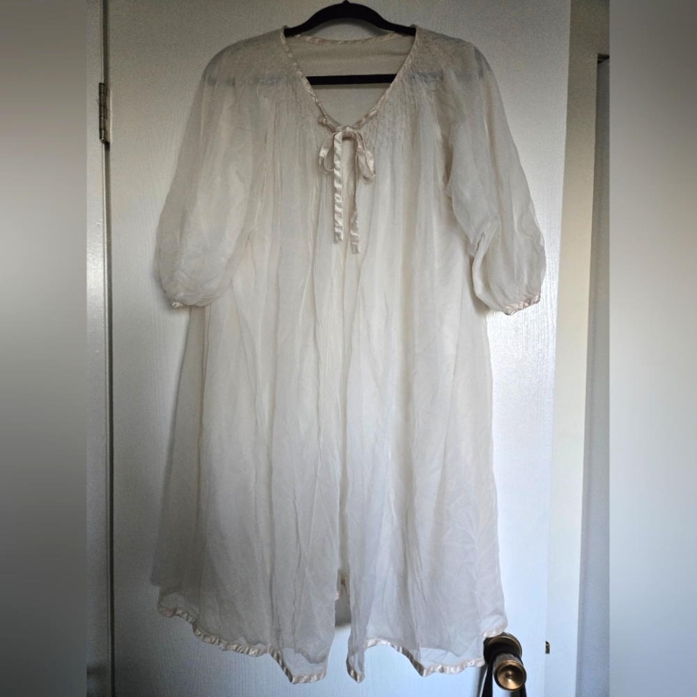 Vintage White Chiffon Peignoir Nightgown